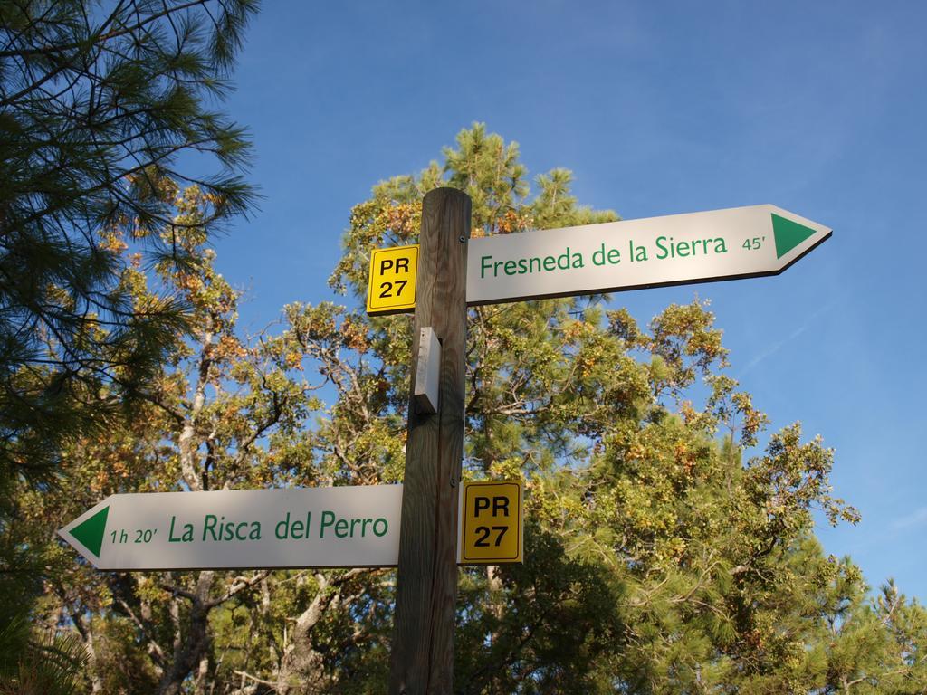 Alojamiento Turistico "El Torreon" Konuk evi Fresneda de la Sierra Dış mekan fotoğraf