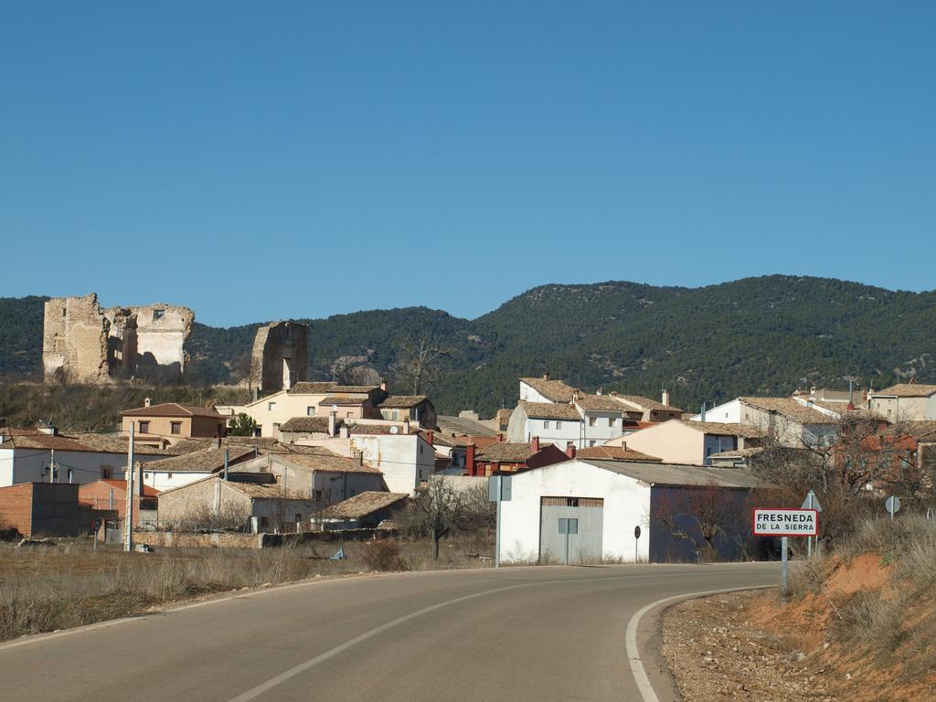 Alojamiento Turistico "El Torreon" Konuk evi Fresneda de la Sierra Dış mekan fotoğraf